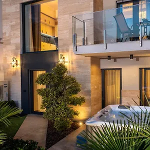 https://szeredi-residence.egerhotels.net