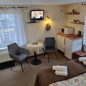 https://gosia-pokoje-goscinne.karpacz-hotel.com