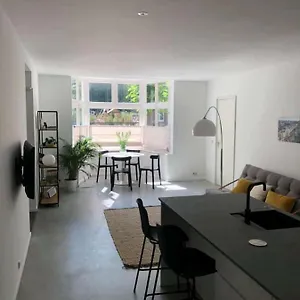 Appartement Huize Hoge Fronten