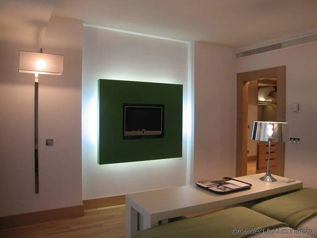 NH Amsterdam Zuid Hotel 4*,  Nederland